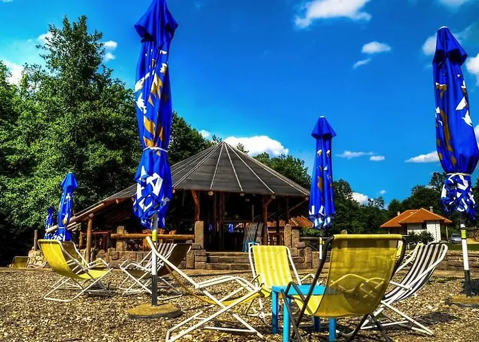 Bosa Noga Rzav Pensjonat *